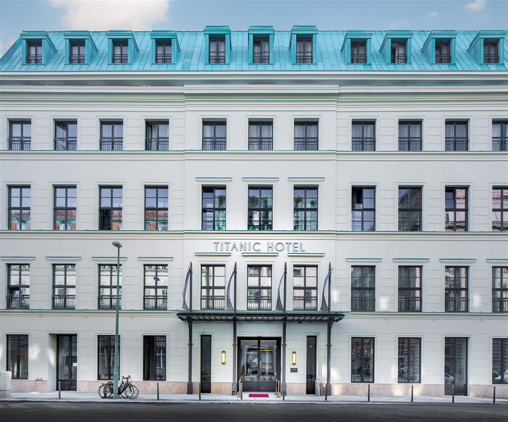 Hotel Titanic Gendarmenmarkt 5*