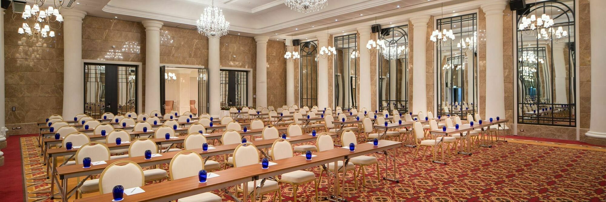Titanic Gendarmenmarkt Hotel Berlin